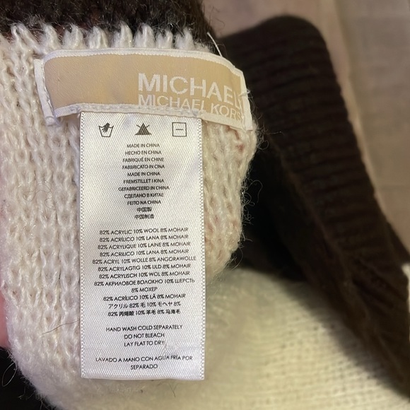 Michael Kors infinty scarf - Picture 3 of 3